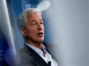 Jamie Dimon Doubles Down on JPMorgan’s Return-to-Office Mandate, Says Only Middle Managers Are Unhappy